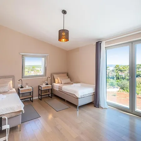 3 Bedroom In *