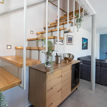 3 Bedroom In بيت للعطل Žman