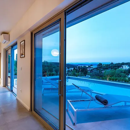 بيت للعطل 3 Bedroom In Žman