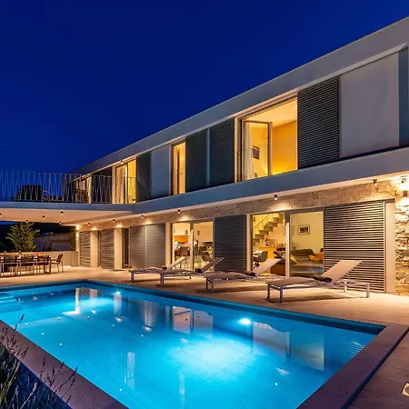 بيت للعطل 3 Bedroom In Žman