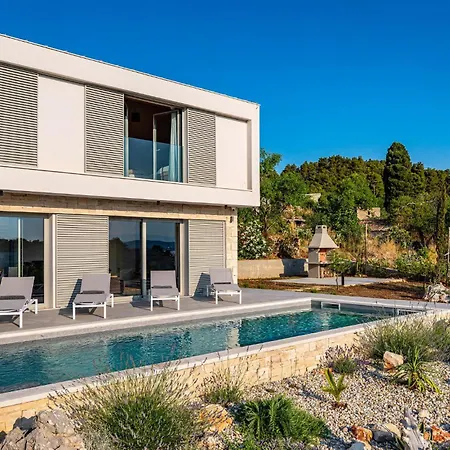 3 Bedroom In بيت للعطل *